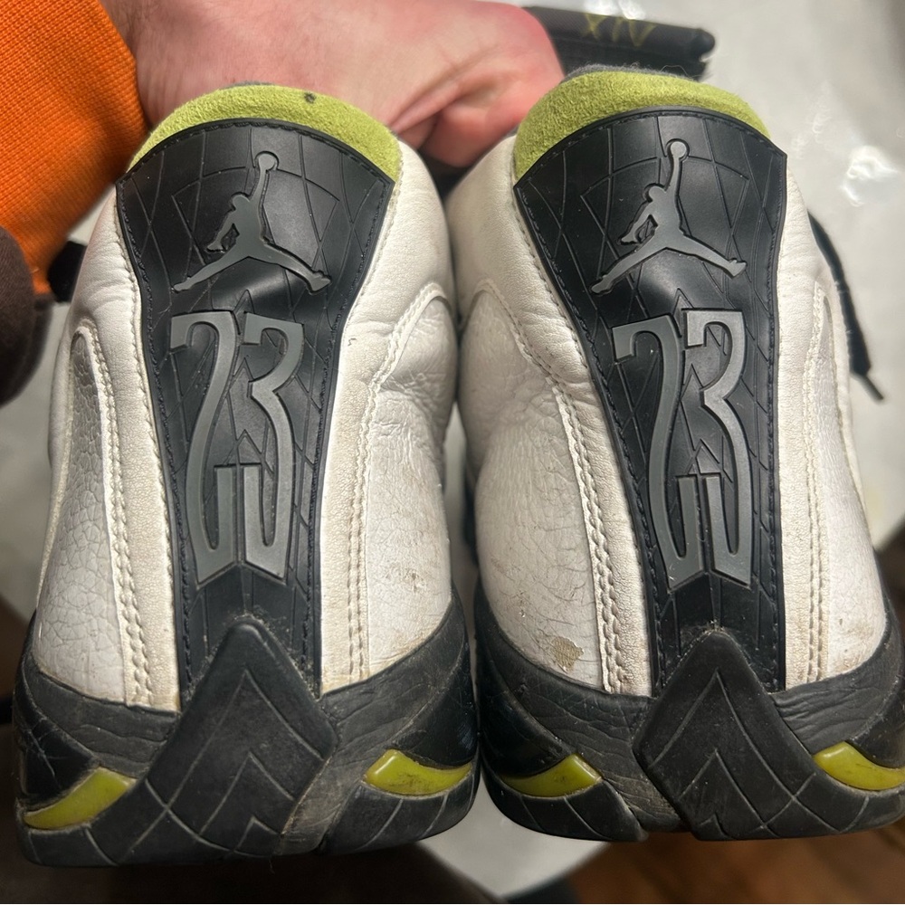 Retro Jordan 14s white chartreuse - Picture 6 of 7